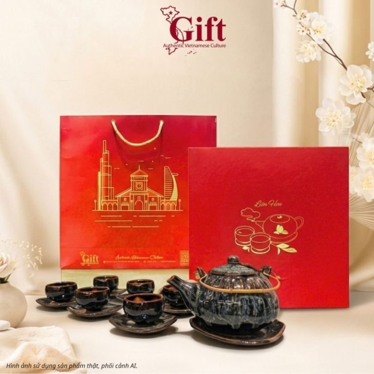 Bộ ấm chén in logo quà tặng doanh nghiệp gốm sứ