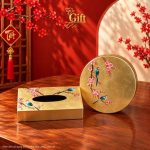 Hộp mứt sơn mài tròn vẽ chim đào với 3 tùy chọn Dát vàng, Dát bạc và Màu đỏ – SGIFT & Mỹ Nghệ Việt