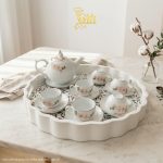 Bộ bình trà gốm sứ và khay sơn mài - Quà tết doanh nghiệp