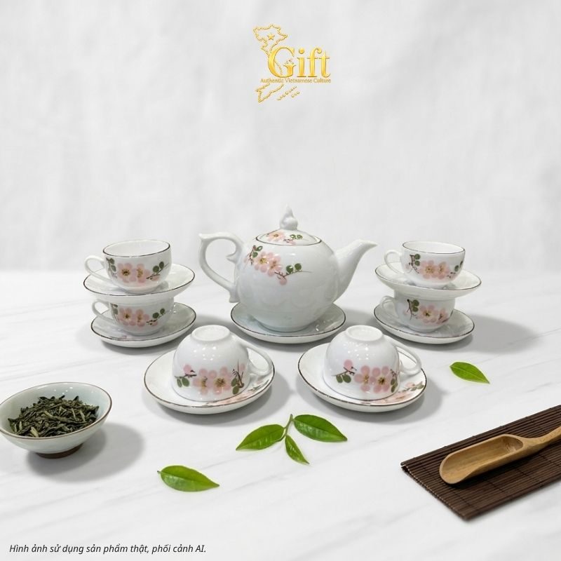 Bộ bình trà gốm sứ và khay sơn mài - Quà tết doanh nghiệp
