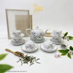 Bộ bình trà gốm sứ và khay sơn mài - Quà tết doanh nghiệp