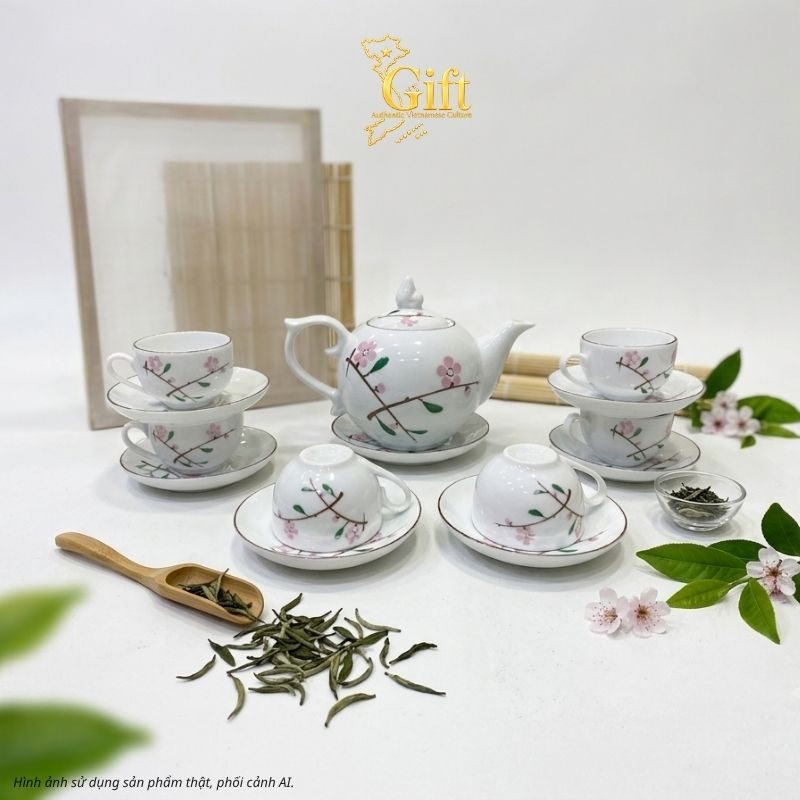 Bộ bình trà gốm sứ và khay sơn mài - Quà tết doanh nghiệp