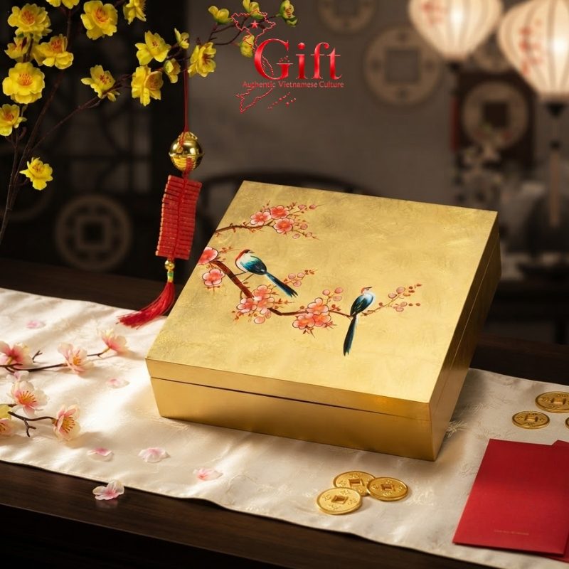 Bộ Sơn Mài Hộp Mứt Tết Vuông 4 Ngăn Vẽ Uyên Ương Đắp Vàng