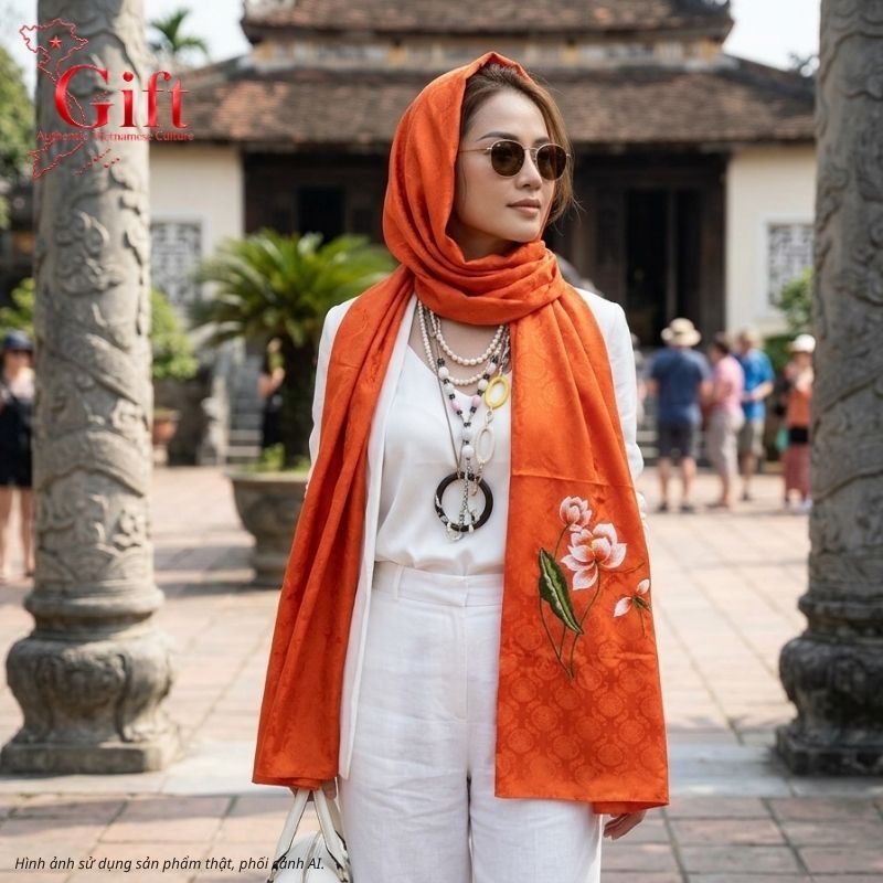 Khăn lụa tơ tằm thêu hoa sen - Quà tặng lễ tết doanh nghiệp