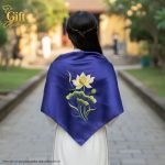 Set quà tặng hộp trang sức sơn mài và khăn lụa