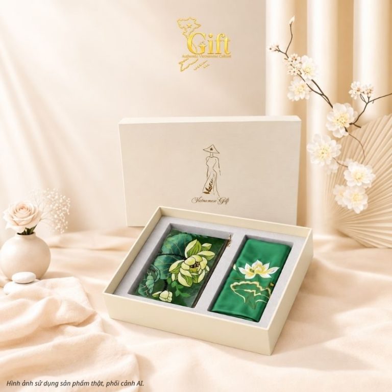 Set quà tặng túi lá sen và khăn lụa - Quà tặng đối tác