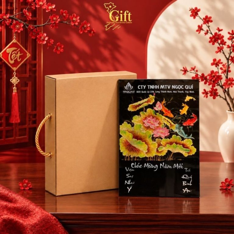 Tranh Lịch Sơn Mài Cá Chép Hoa Sen Đắp Nổi | Quà Tết Doanh Nghiệp 2027