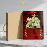 Tranh Lịch Sơn Mài Phúc Lộc Thọ Nền Đỏ | Quà Tết Doanh Nghiệp 2027 Cao Cấp